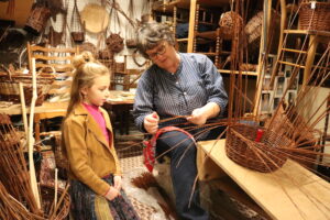 Mandenmaker ambachtenmuseum speelgoedmuseum Veluwe Uitje Dagjeweg